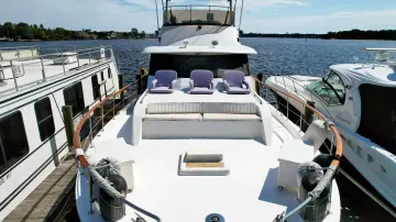 Thumbnail von Hatteras 72 Cockpit Motor Yacht Tiamo