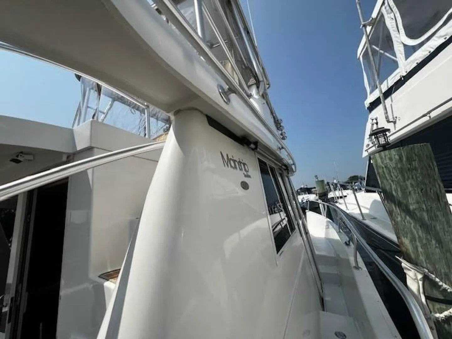 Thumbnail von Mainship 390 Donary