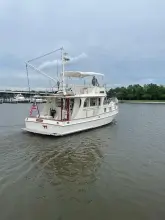 Thumbnail von Grand Banks 46 Europa Choices