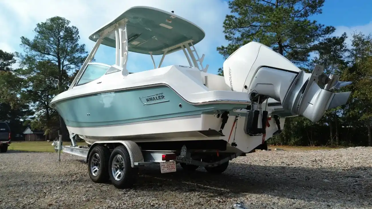 Thumbnail von Boston Whaler 240 Vantage Demo Pay