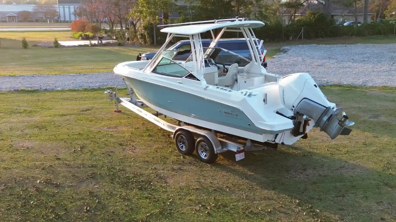 Thumbnail von Boston Whaler 240 Vantage Demo Pay