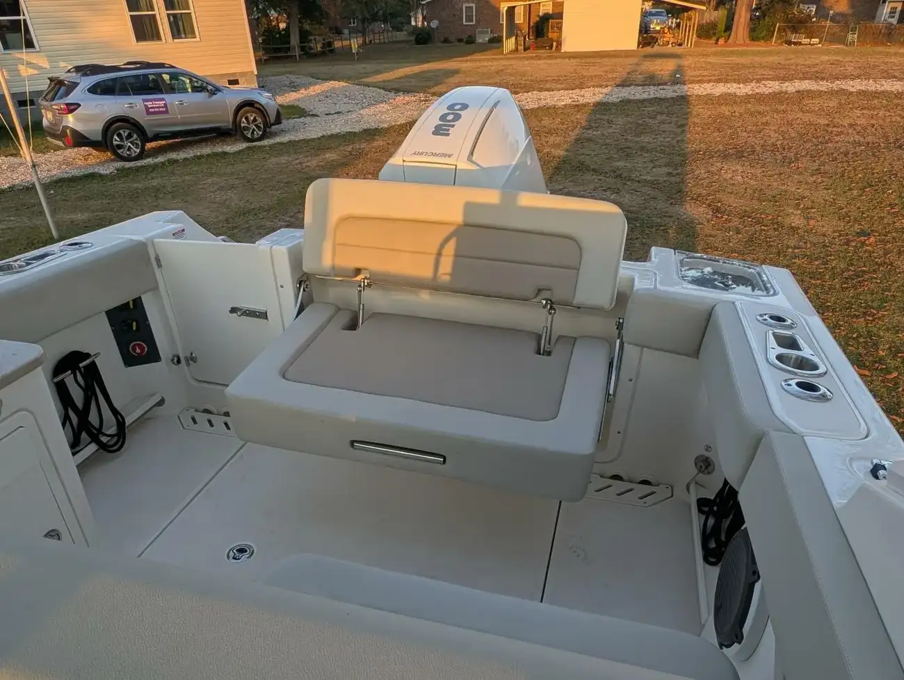 Thumbnail von Boston Whaler 240 Vantage Demo Pay