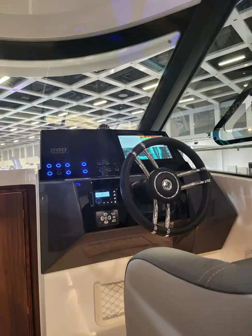 Thumbnail von Nautic Yachts 880