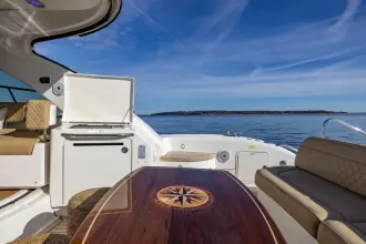 Thumbnail von シー レイ 330 サンダンサー  作業現場