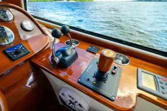 Thumbnail von Hinckley 38 CAPRI