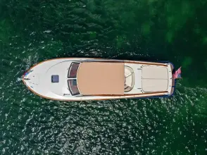 Thumbnail von Hinckley 38 CAPRI