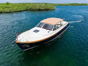 Thumbnail von Hinckley 38 CAPRI