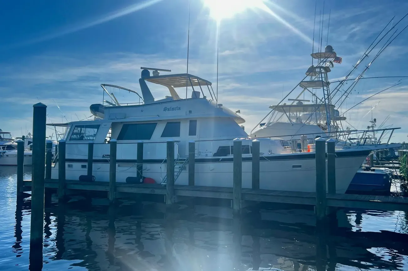 Thumbnail von Hatteras 61 Cockpit Motor Yacht