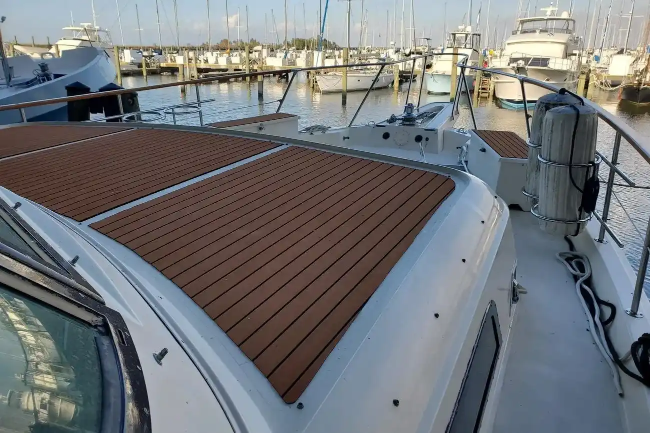 Thumbnail von Hatteras 61 Cockpit Motor Yacht