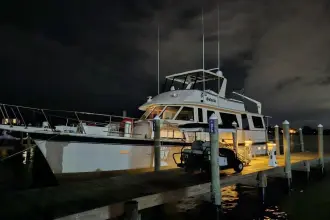 Thumbnail von Hatteras 61 Cockpit Motor Yacht