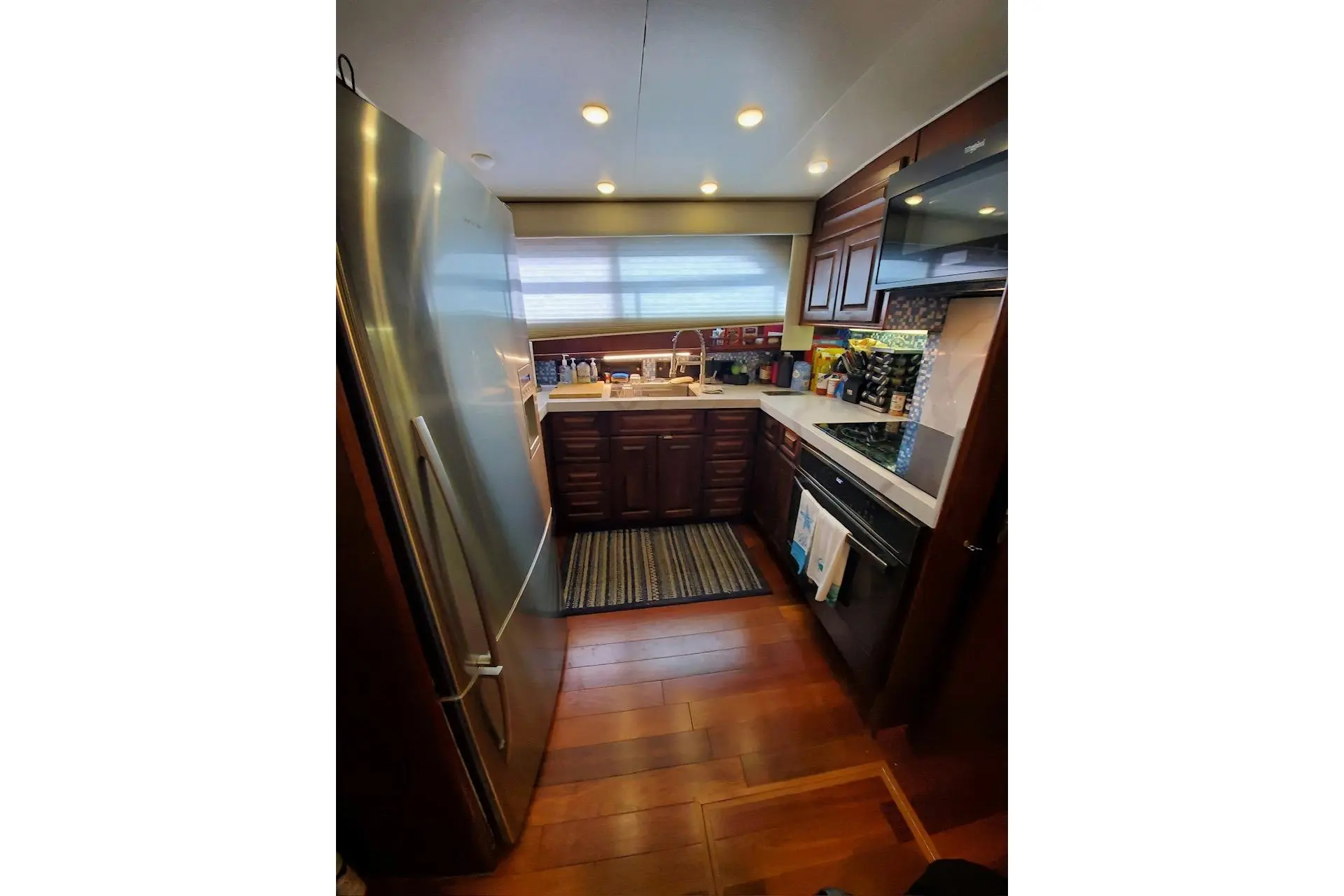 Thumbnail von Hatteras 61 Cockpit Motor Yacht