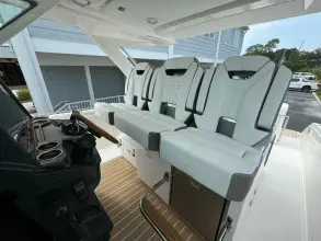 Thumbnail von Tiara Yachts 34 LS