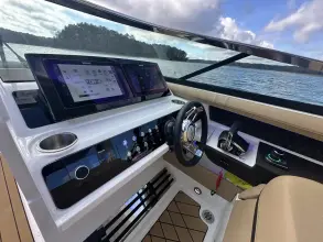 Thumbnail von Sea Ray SLX 310