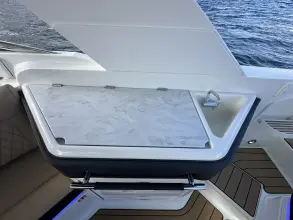 Thumbnail von Sea Ray SLX 310