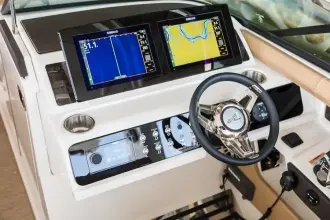 Thumbnail von Sea Ray SLX 310 z silnikiem zewnętrznym