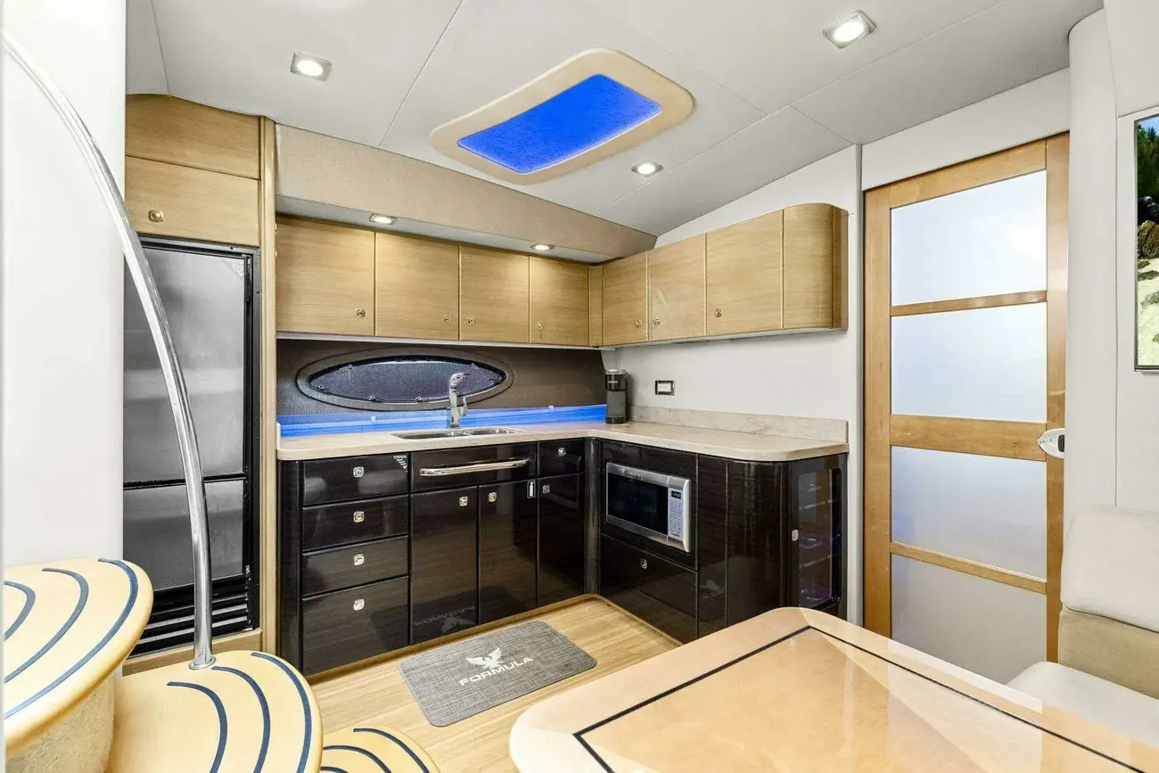 Thumbnail von Formula 45 Yacht Black Diamond
