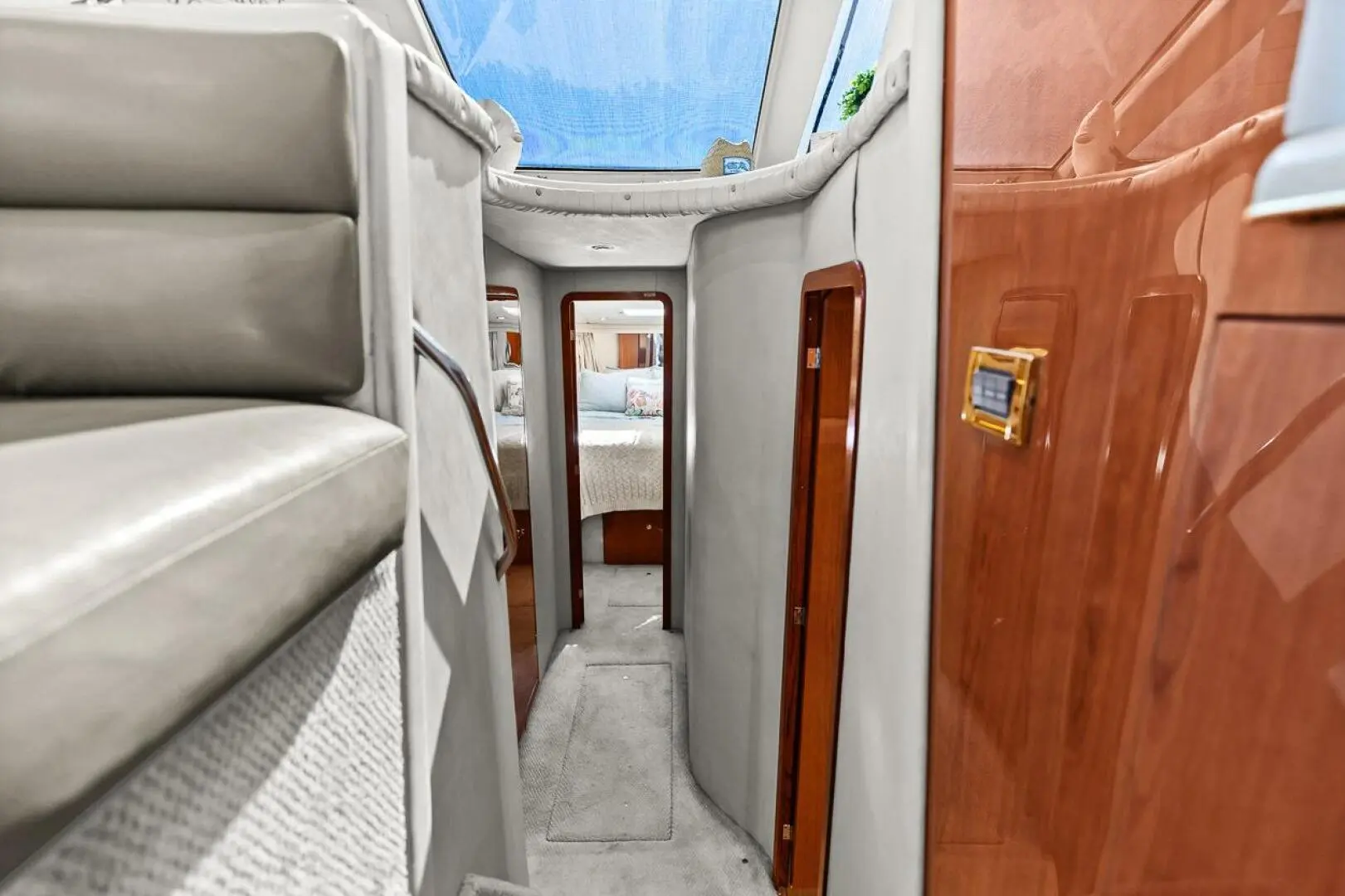 Thumbnail von Sea Ray 480 Sedan Bridge