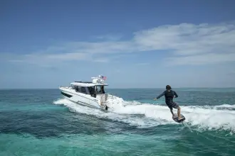 Thumbnail von Wellcraft Explorer 28