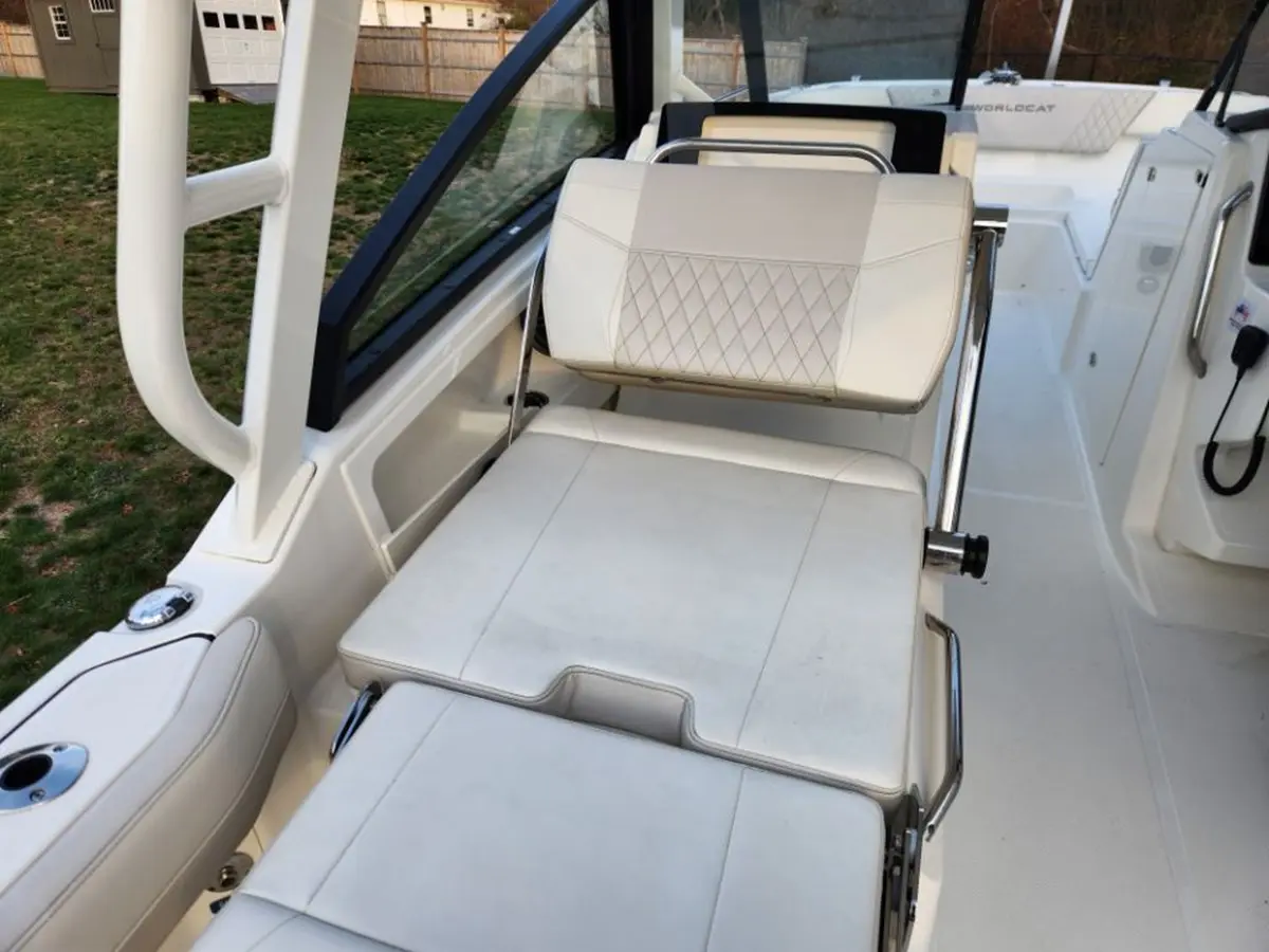 Thumbnail von World Cat 260 CC ALICAT