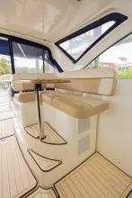 Thumbnail von Tiara Yachts 3100 Coronet