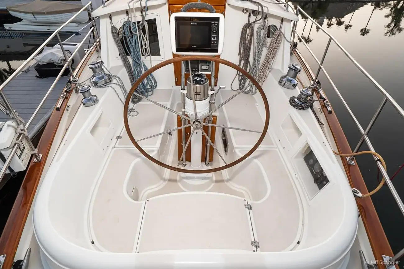 Thumbnail von Cabo Rico 42 Pilothouse