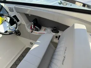 Thumbnail von Sea Ray SLX 350