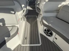 Thumbnail von Sea Ray SLX 350