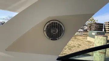 Thumbnail von Cruisers Yachts 38 GLS OB