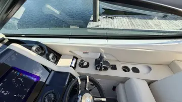 Thumbnail von Cruisers Yachts 38 GLS OB