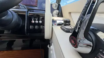 Thumbnail von Cruisers Yachts 38 GLS OB