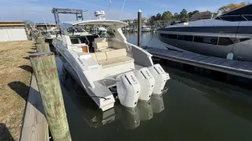 Thumbnail von Cruisers Yachts 38 GLS OB