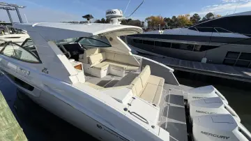 Thumbnail von Cruisers Yachts 38 GLS OB