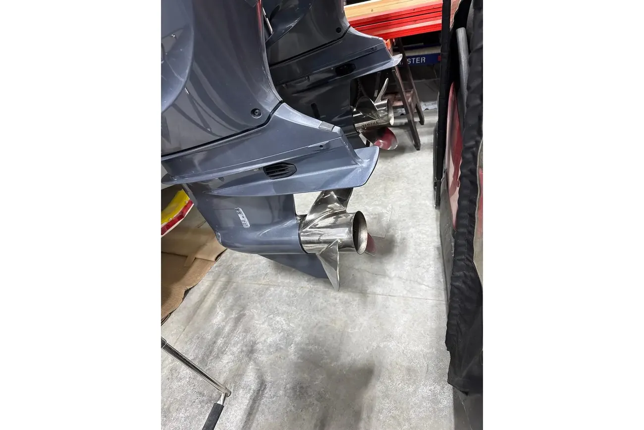 Thumbnail von Cobia 301 CC