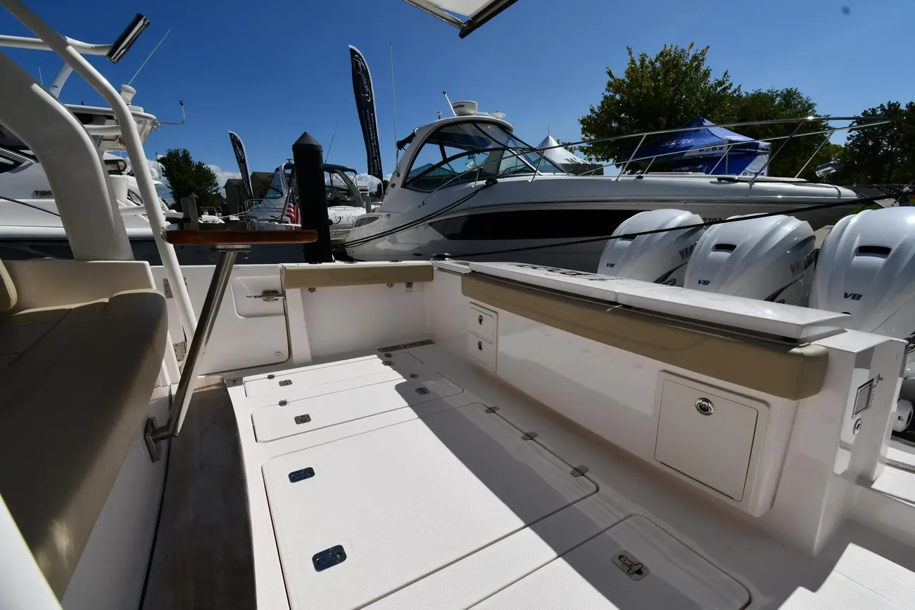 Thumbnail von Pursuit S 408