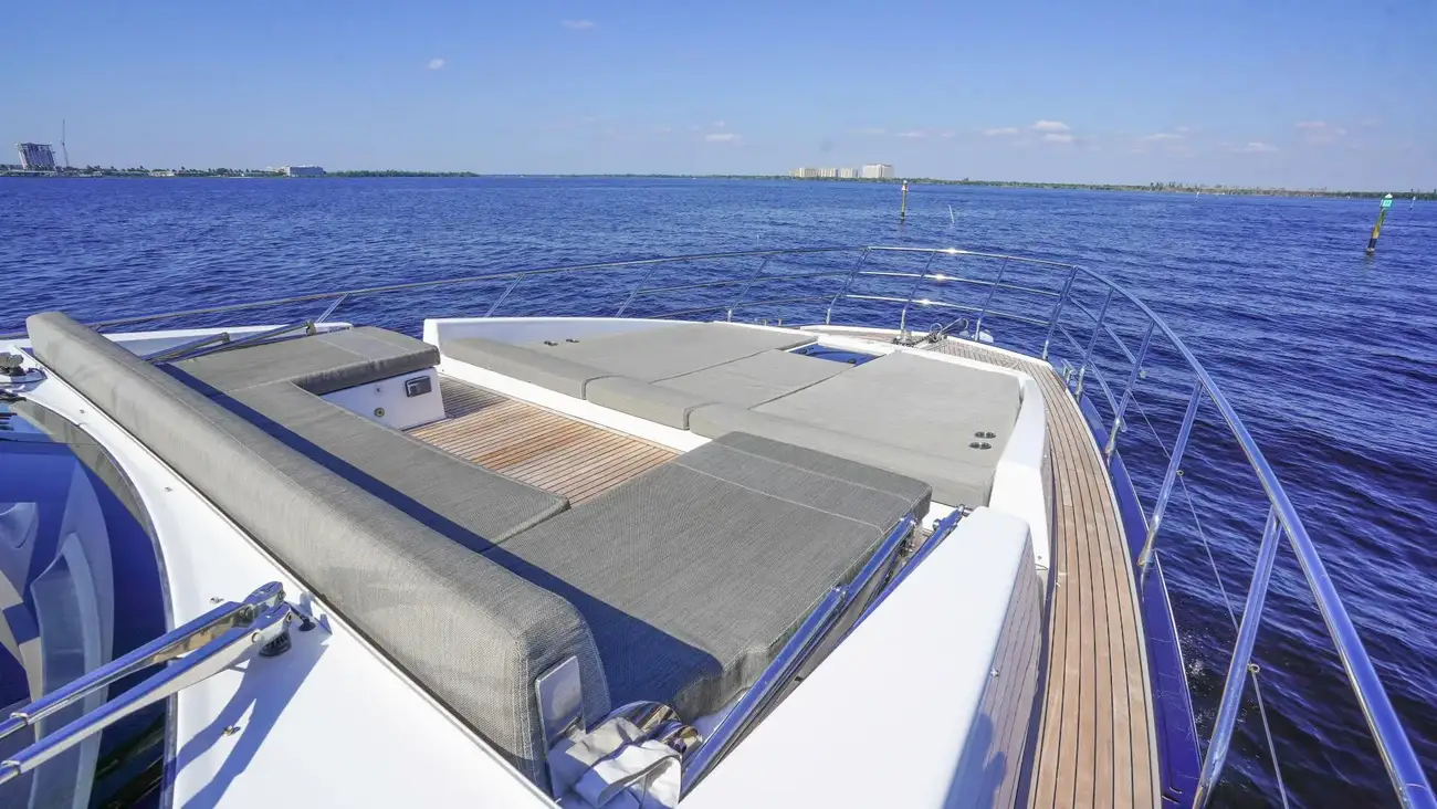 Thumbnail von Azimut 66 Amici