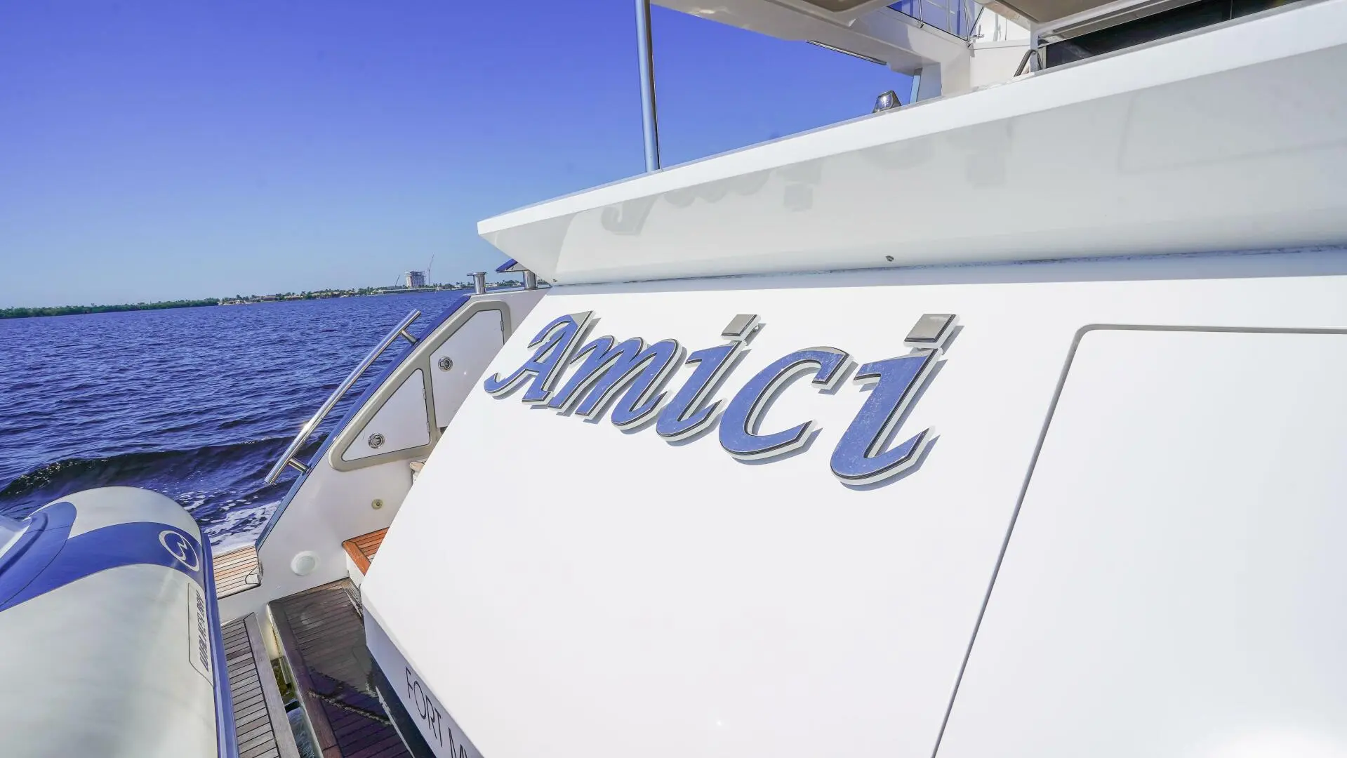 Thumbnail von Azimut 66 Amici