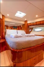 Thumbnail von Uniesse 72 Flybridge STRADIVARIA