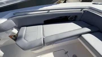 Thumbnail von Boston Whaler 360 Outrage