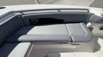 Thumbnail von Boston Whaler 360 Outrage