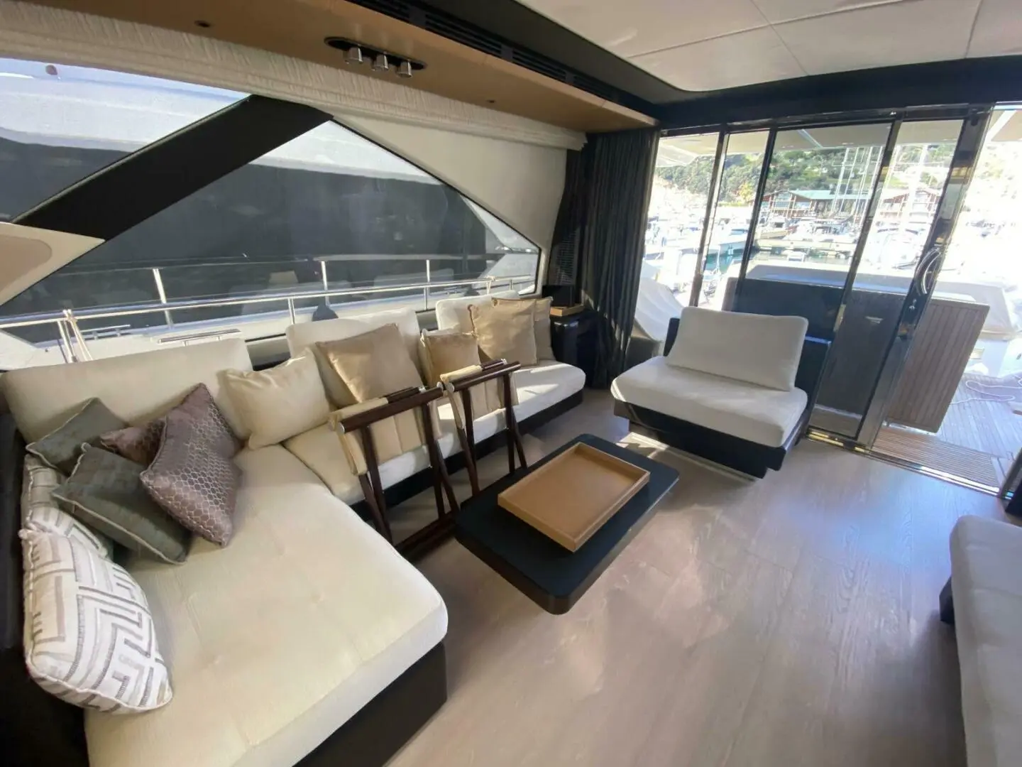 Thumbnail von Azimut 77s