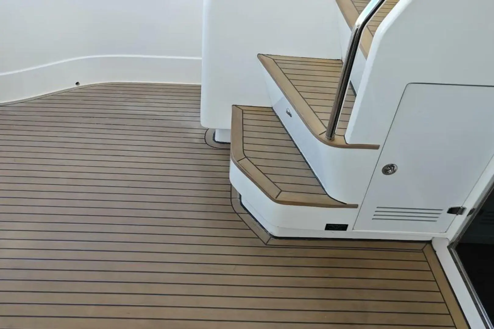 Thumbnail von Ferretti Yachts 720