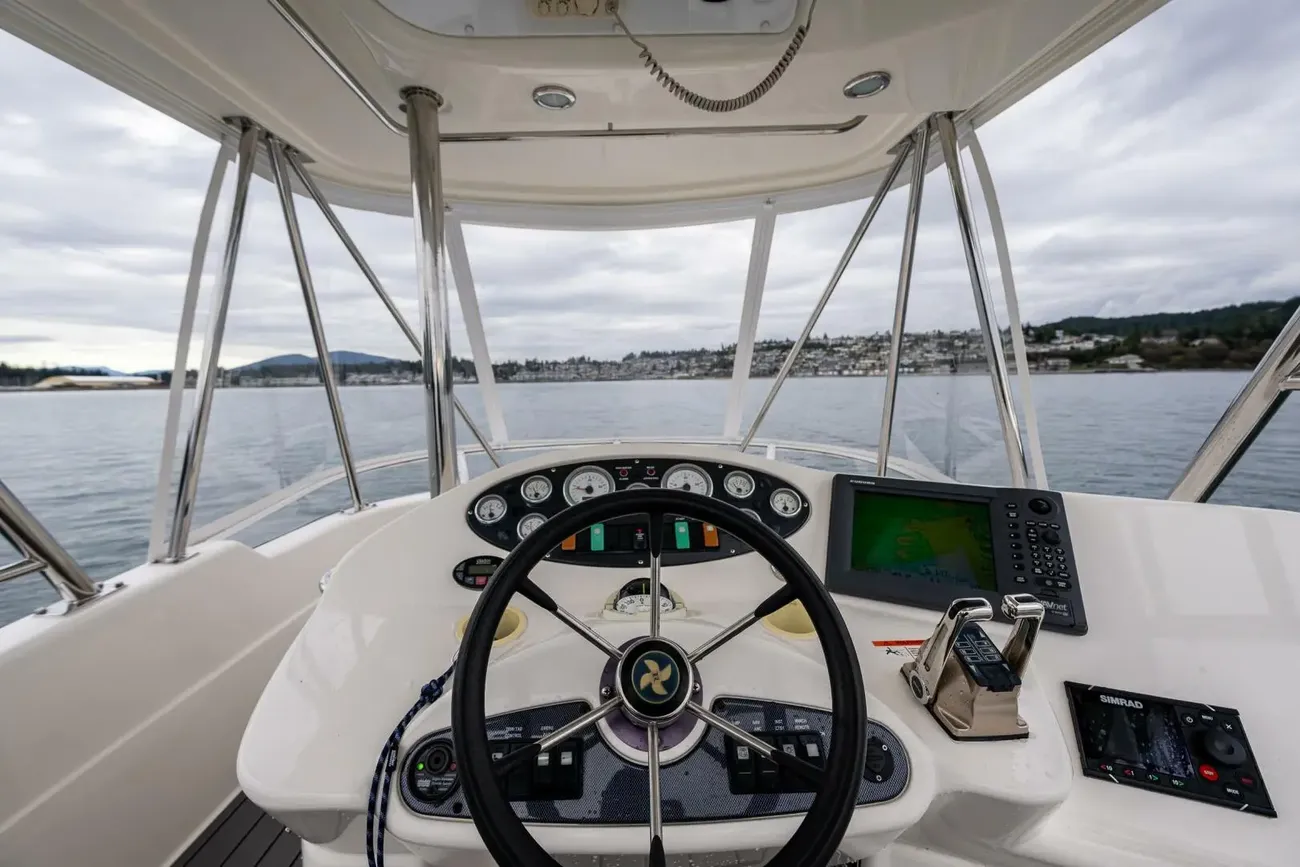 Thumbnail von Riviera 4400 Sport Yacht