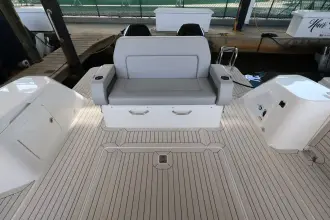 Thumbnail von Cruisers Yachts 38 VTR