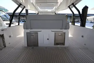 Thumbnail von Cruisers Yachts 38 VTR