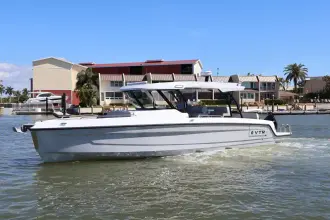 Thumbnail von Cruisers Yachts 38 VTR