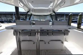 Thumbnail von Cruisers Yachts 38 VTR