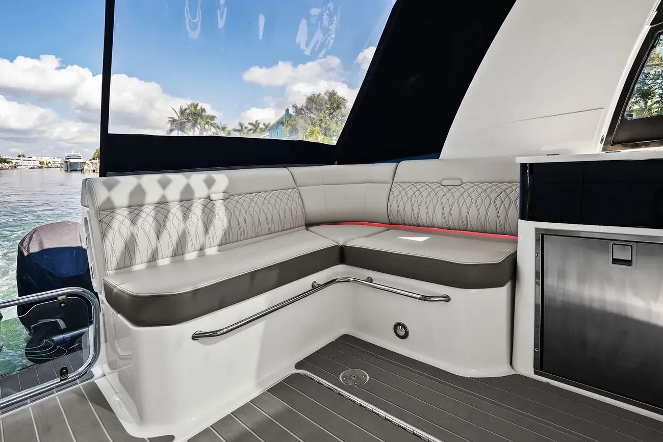 Thumbnail von シー レイ 370 サンダンサー アウトボード