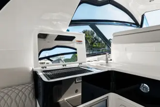 Thumbnail von Sea Ray 370 Sundancer Outboard