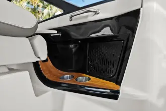 Thumbnail von Sea Ray 370 Sundancer Outboard