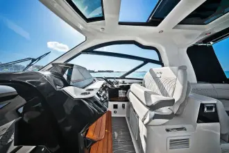 Thumbnail von Sea Ray 370 Sundancer Outboard